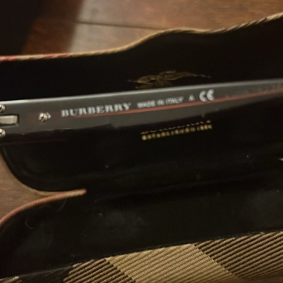Burberry eyeglasses - Picture 4 of 4